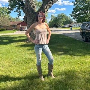 Meet your Posher, Amy